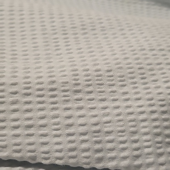 Lululemon Pack Light Pullover *Packable - Picture 5 of 14